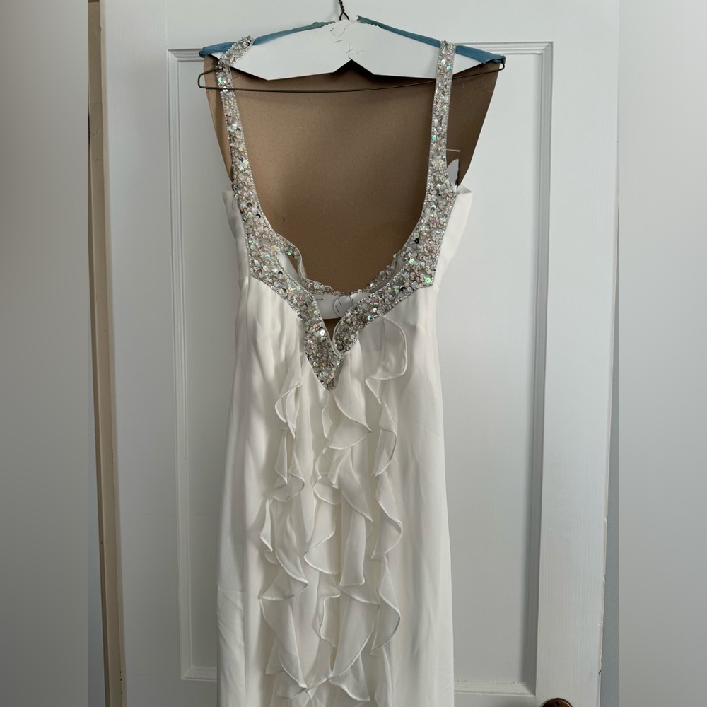 Faviana Couture White Prom Dress Size Women’s 8 - Picture 10 of 13